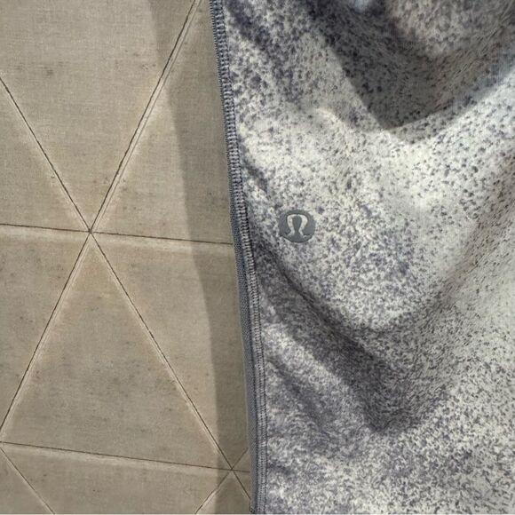 Lululemon Speed Up Crop *Mesh 21"
Ocean Spray Fluro Citrus Light Cast 4 - Picture 4 of 8